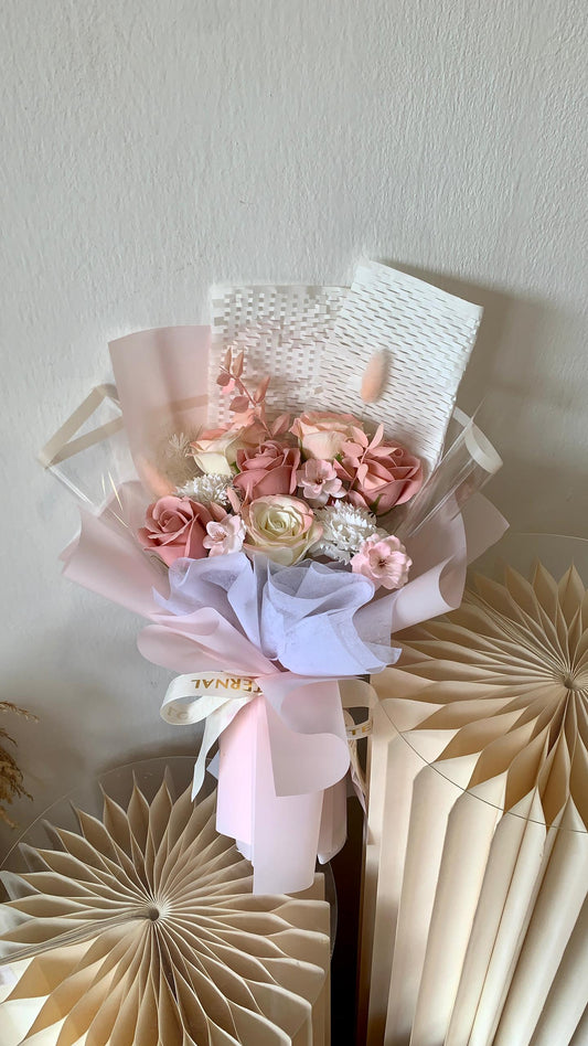 PINKY FLOWER BOUQUET