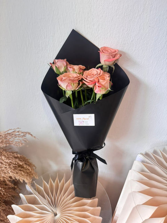 SALMON PINK FRESH SPRAY ROSES