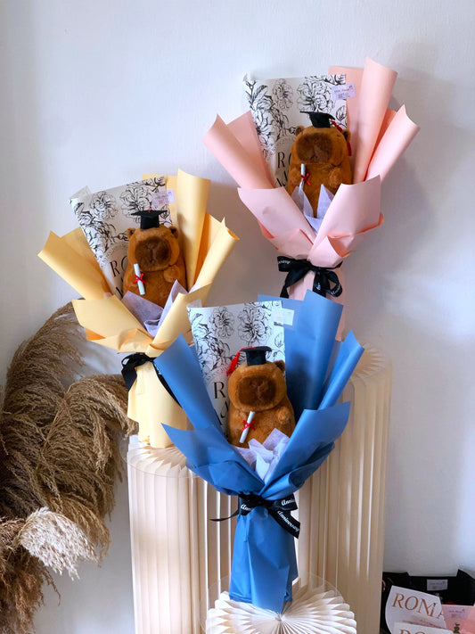 MEDIUM CONVO CAPYBARA BOUQUET