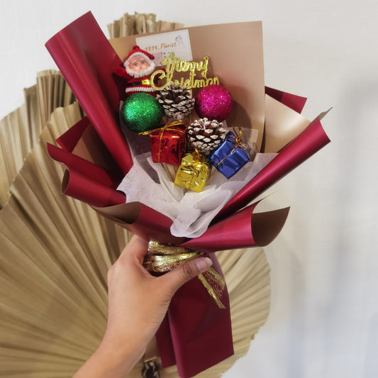 CHRISTMAS FLOWER BOUQUET