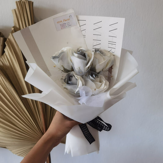 GARBLE FLOWER BOUQUET (GREY)